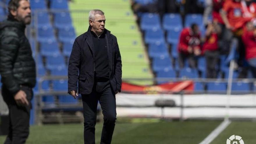 Aguirre, de pie en la banda en el partido ante el Getafe.