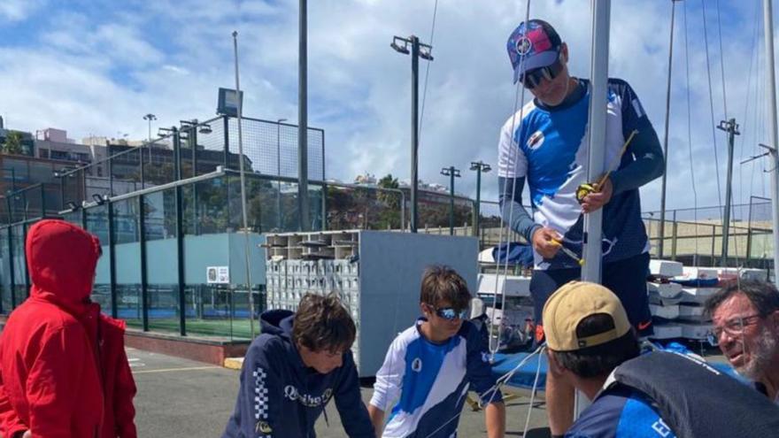 El Campeonato de España de clase 420 zarpa mañana en la bahía de Las Palmas de Gran Canaria