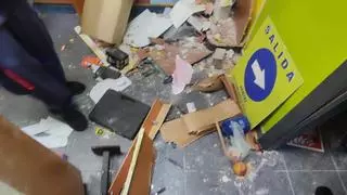 Encapuchados, a mazazos y atando al empleado, así fue el atraco a una gasolinera de Mieres: "Estamos muy preocupados"