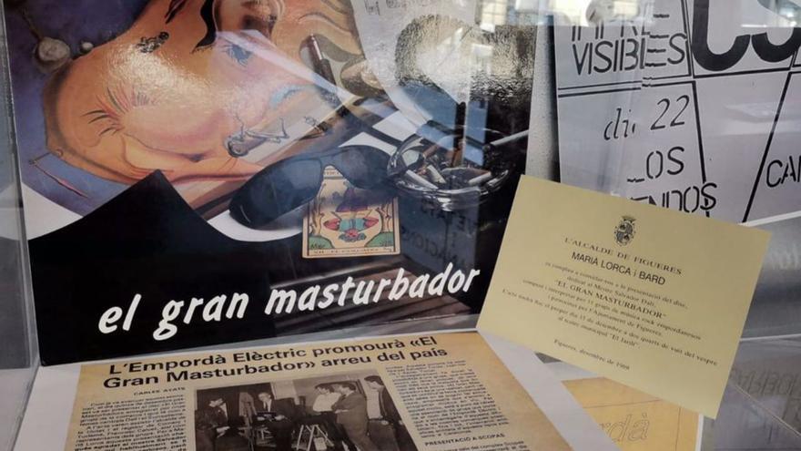 El disc El gran masturbador i un article sobre el tema. | C.V.