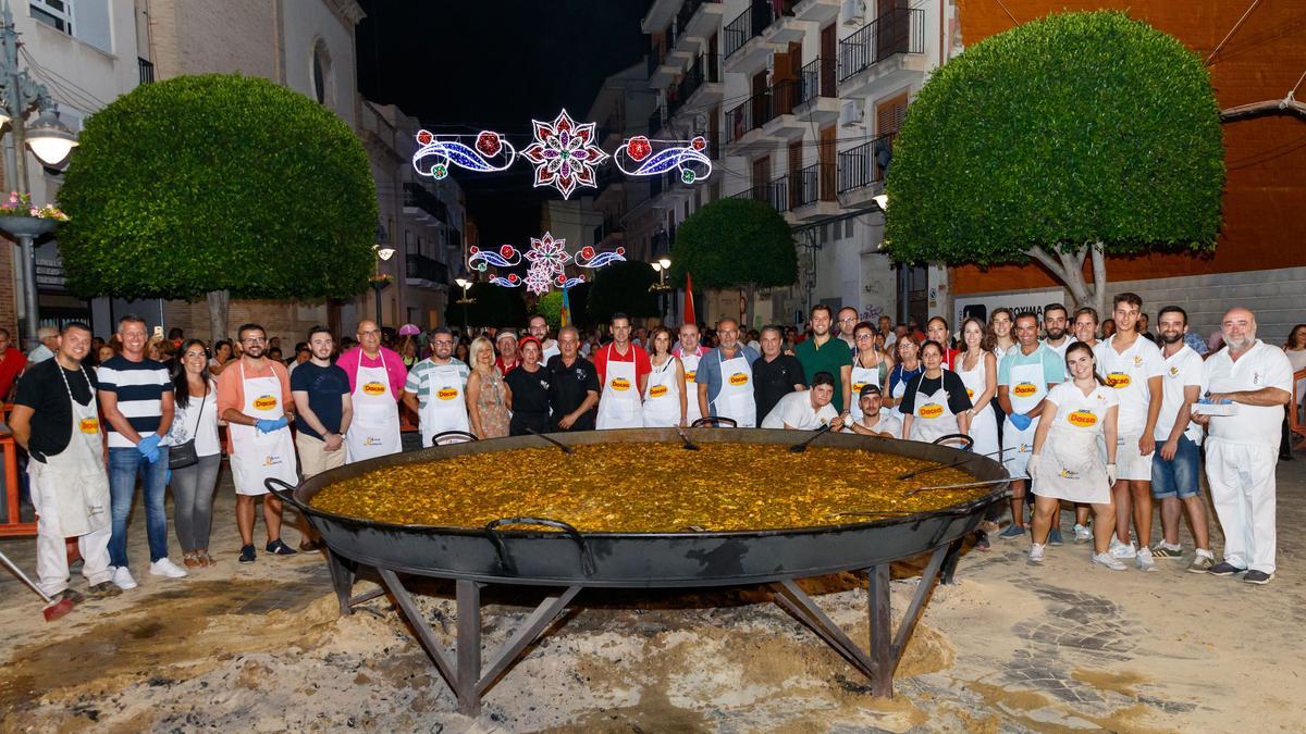 La paella gigante hace las delicias de cualquier comensal.