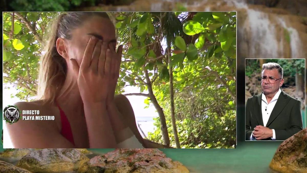 Nieves Bolós rompe en lágrimas al hablar de playa Misterio
