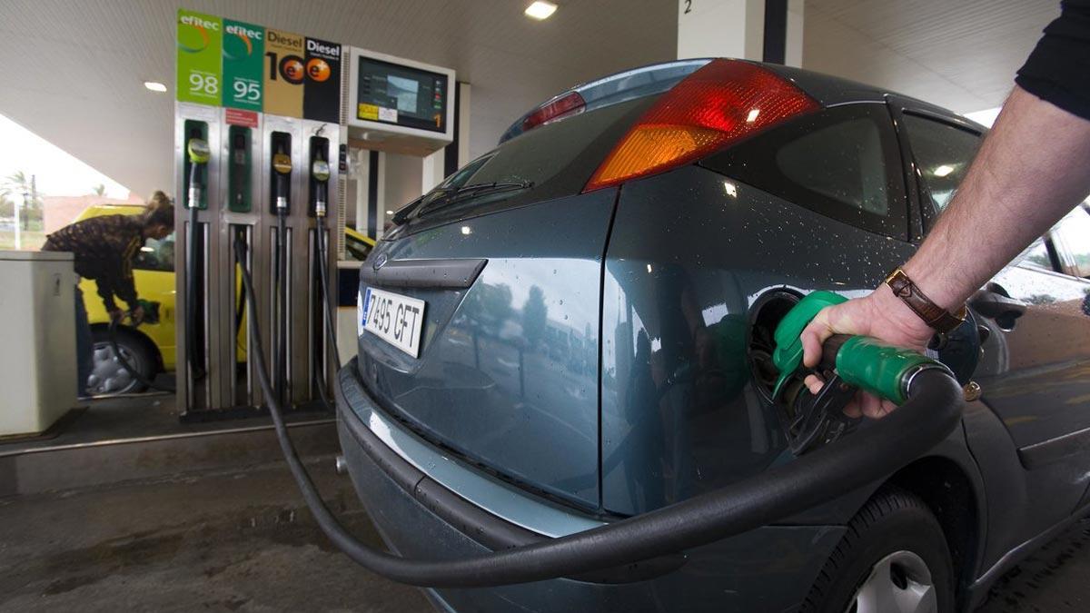 La inflación sube al 0,4 % en noviembre por los carburantes y los alimentos