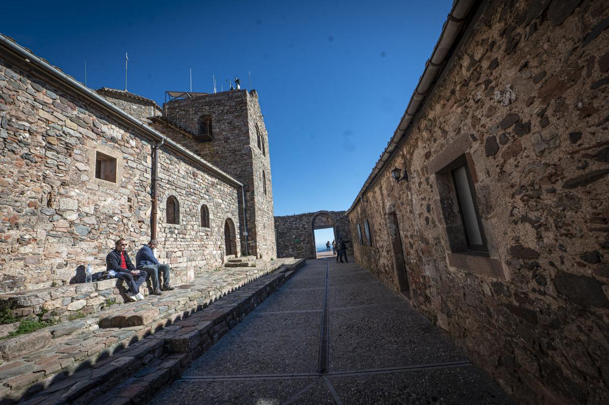 Barcelona, 27/10/2025 La mola. Presentación y visita al nuevo espacio expositivo del conjunto monumental de La Mola, en el Parque Natural de Sant Llorenç del Munt i l’Obac. AUTOR: MANU MITRU