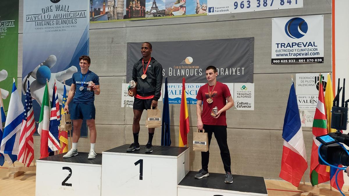 Podio masculino del del II Elite World de One Wall.