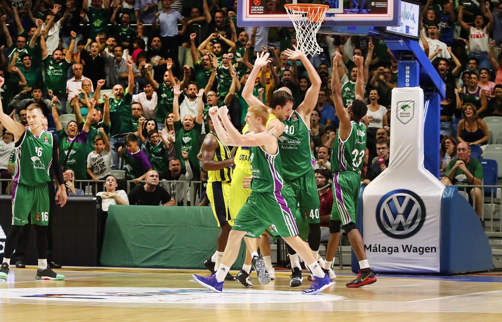 Una espectacular remontada en el último cuarto permite al Unicaja estrenarse en la Euroliga con un triunfo de prestigio que demuestra que los verdes están preparados para luchar por todo