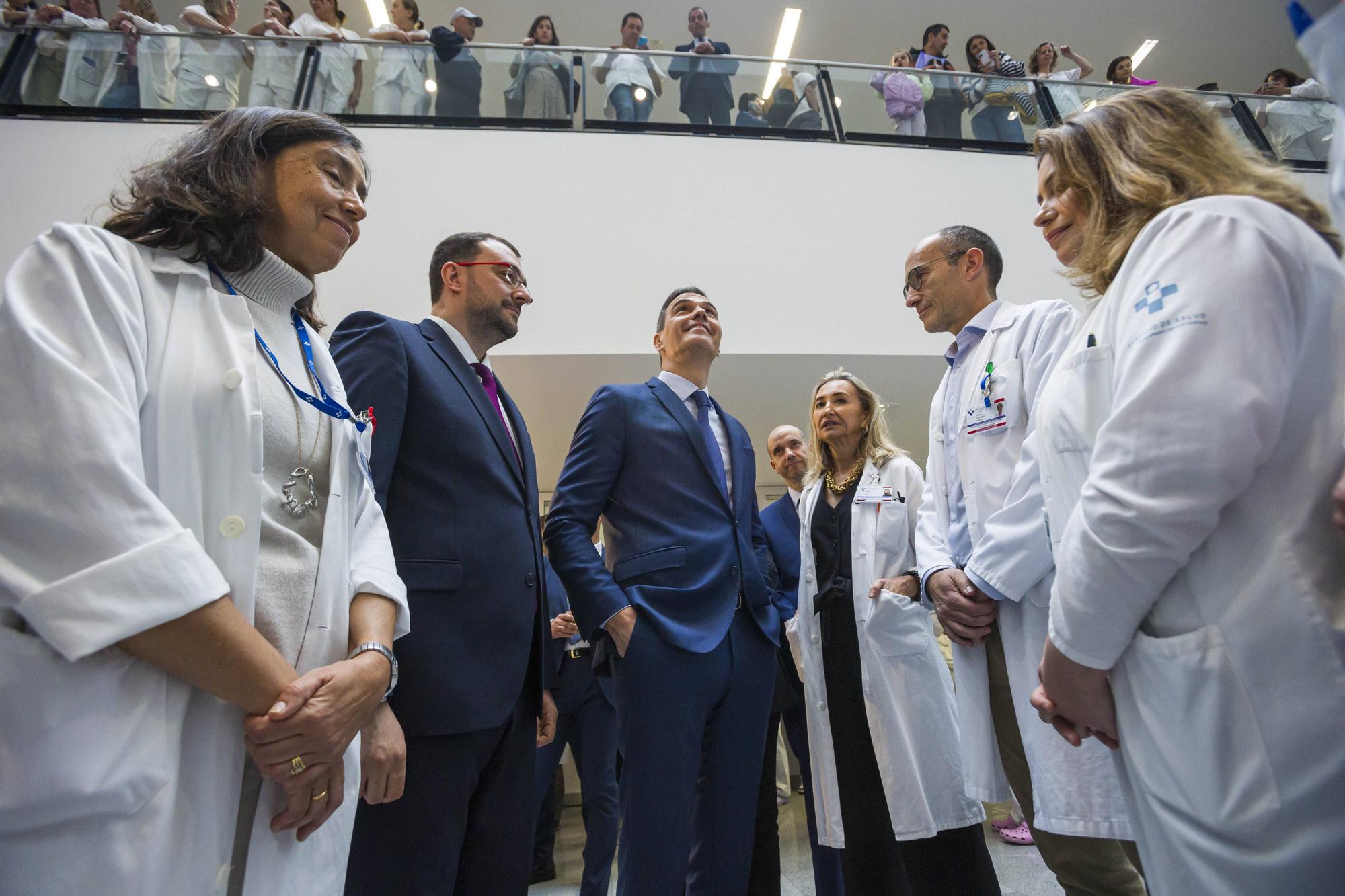 Visita de Pedro Sánchez al Hospital Universitario Central de Asturias (HUCA) en Oviedo