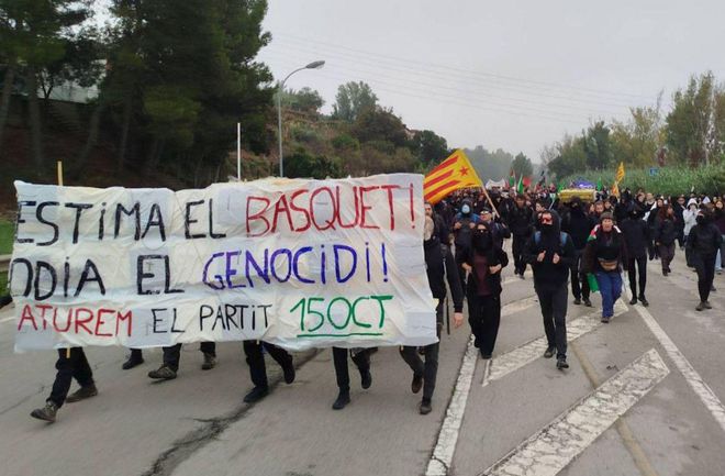 Manresa i València es rebel·len contra els equips israelians