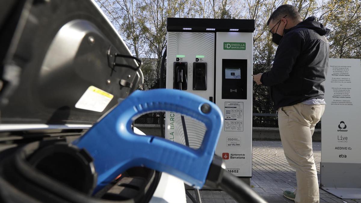 Punto de recarga coche eléctrico