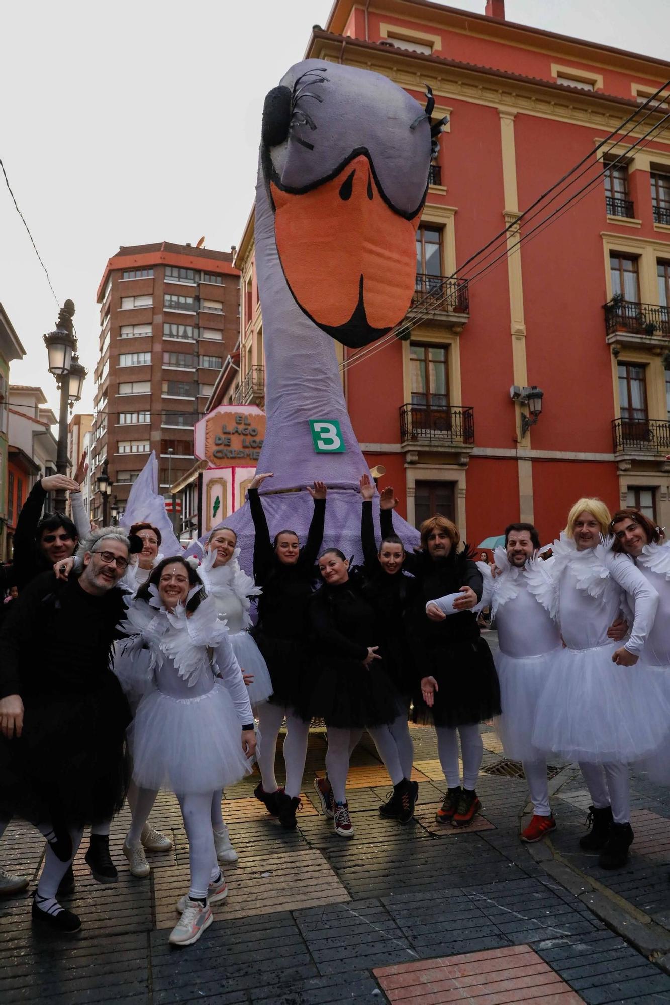 EN IMÁGENES: Avilés ya navega en el mar de espuma de Galiana