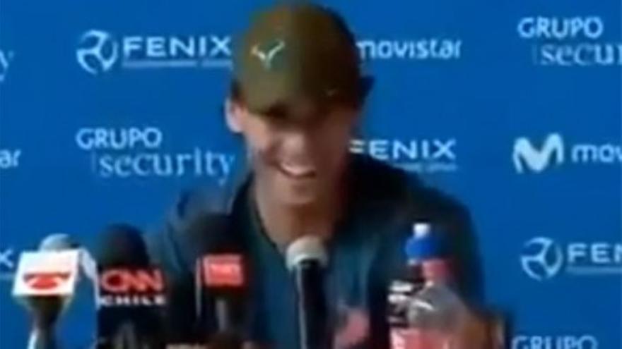 Nadal se lía con el idioma