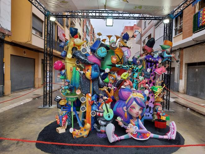 Un recorrido por las fallas de Sección Especial de Alzira