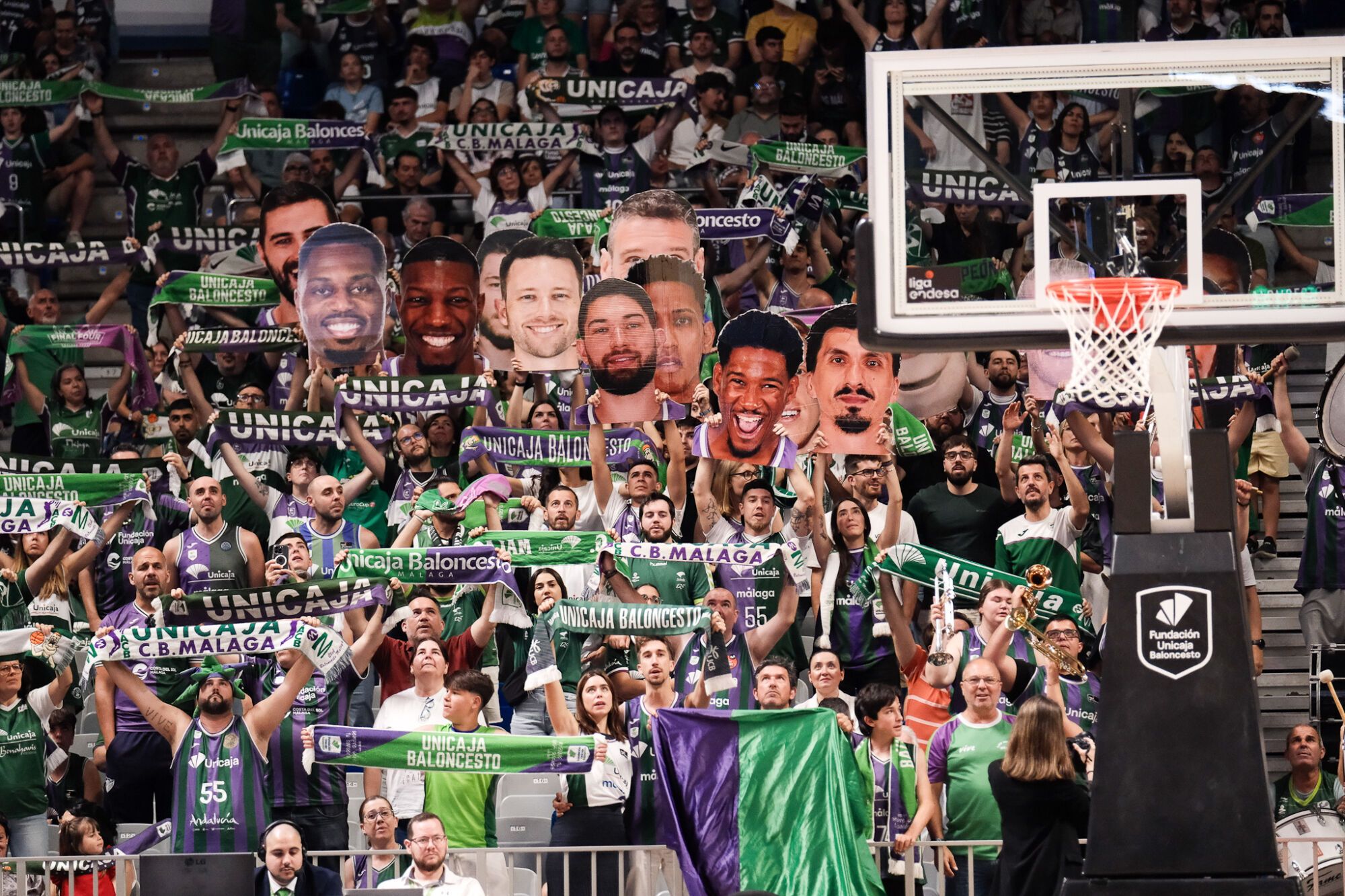 Imágenes del partido del UNICAJA vs UCAM Murcia en el Martín Carpena