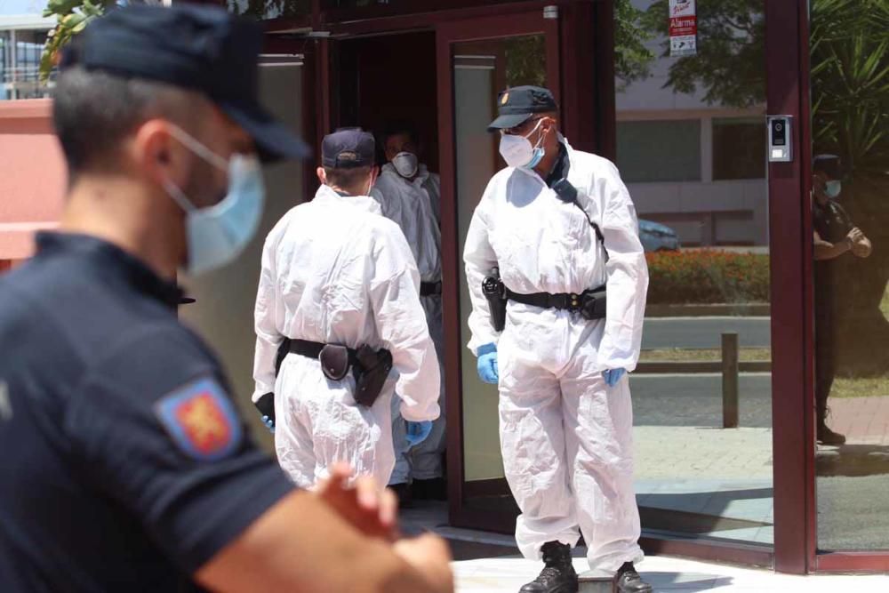 La Policía Nacional custodia el centro de acogida de Cruz Roja