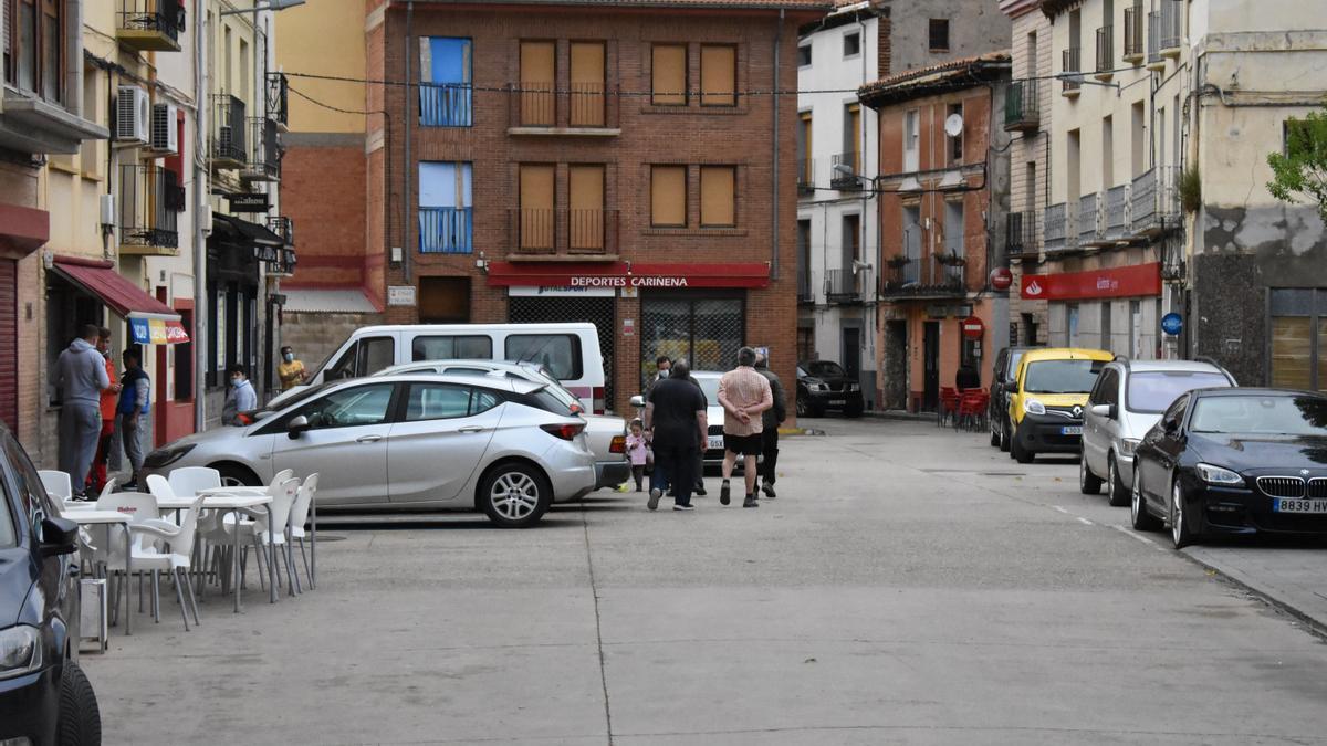 Calle Mayor de Cariñena, este domingo, tras la tormenta.