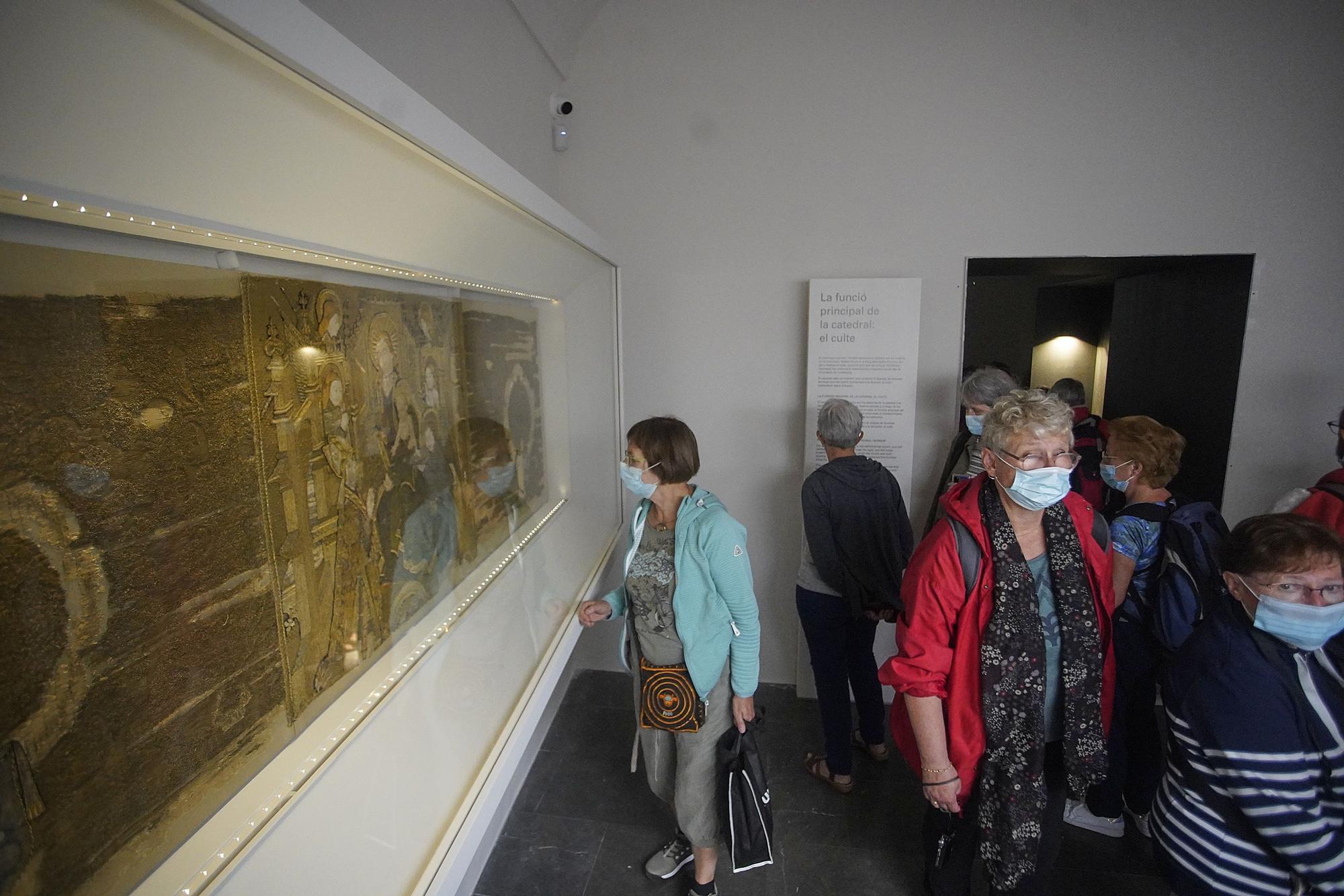 La reforma del museu porta els visitants de la Catedral fins al Tresor i el Tapís