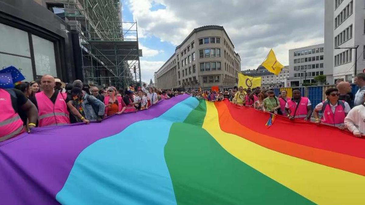 El desfile del Orgullo de Bruselas 2025 celebra la unidad y los derechos LGBTQIAP+