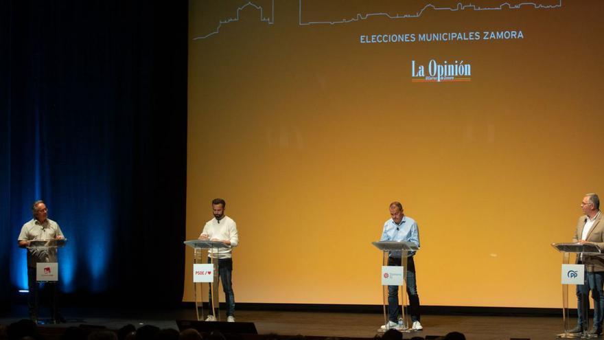 Candidatos de IU, PSOE, Zamora Sí y PP participantes en el debate de LA OPINIÓN-EL CORREO. | Emilio Fraile