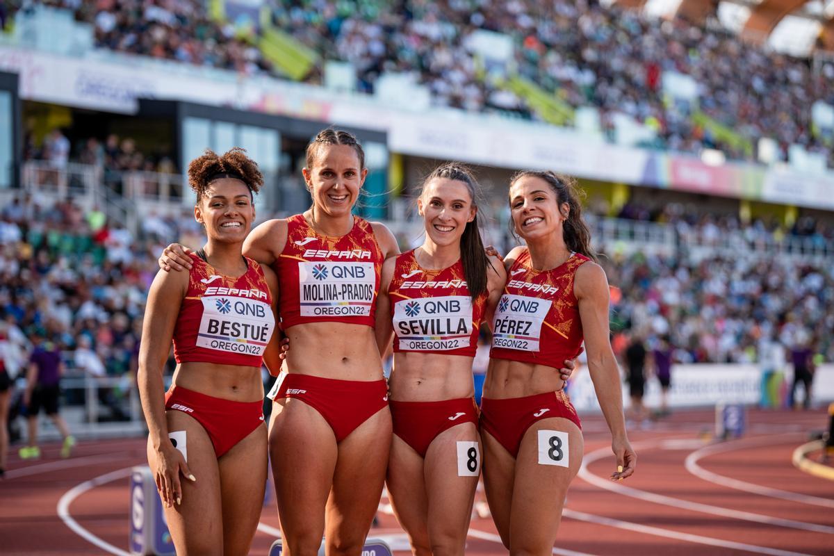 Maribel Pérez, Paula Sevilla, Jaël Bestué y Sonia Molina-Prados, del Equipo Español, en la primera ronda de 4x100 metros durante el Campeonato del Mundo de atletismo al aire libre, a 22 de julio de 2022 en Eugene, Oregón, Estados Unidos. de julio de 2022 en Eugene, Oregón, Estados Unidos. SportMedia / Europa Press 22/07/2022 / Sergio Mateo - Europa Press / SPORTMEDIA;Campeonato del Mundo de atletismo al aire libre Oregón 2022