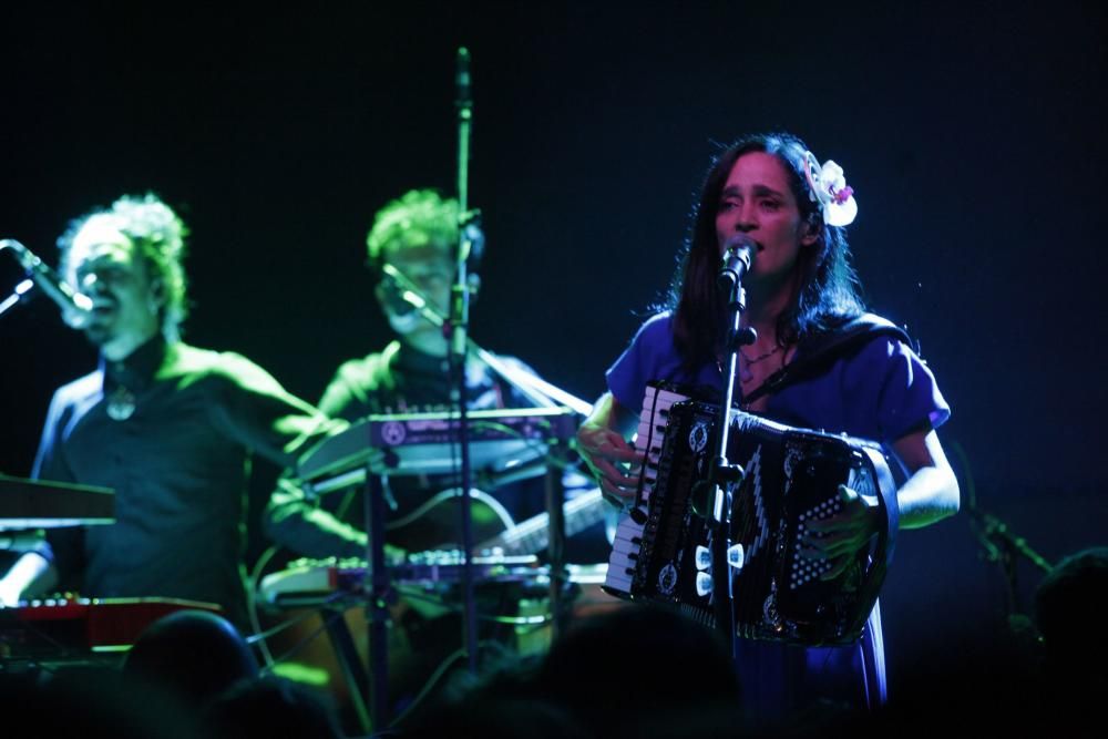 Concierto de Julieta Venegas en la Sala Albéniz.