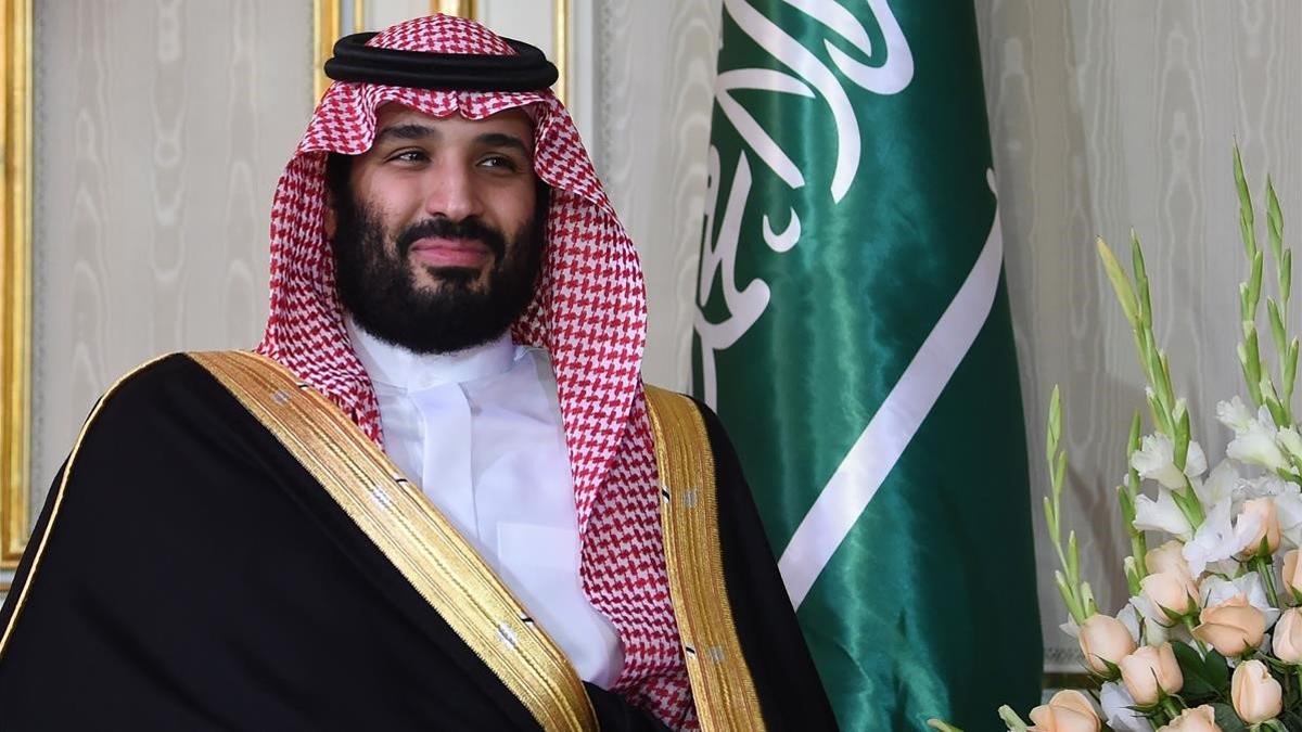 El príncipe saudí, Mohamed bin Salmán, fotografiado en su encuentro con el presidente tunecino el pasado 27 de noviembre.