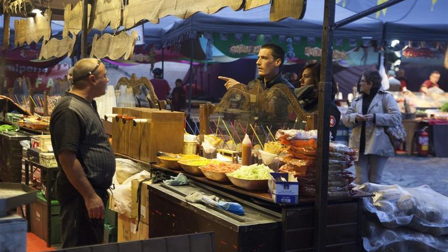 El mercado medieval de Cáceres obliga a parar las obras y reabrir la plaza de San Juan