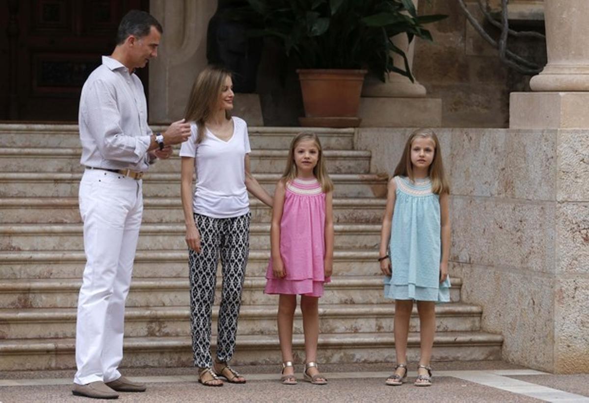 Spains King Felipe, Queen Letizia, Princess Leonor and Princess Sofia pose for the media during a photocall at Marivent palace in Palma de Mallorca