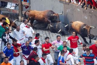 Tres heridos por asta de toro en el quinto encierro de los Sanfermines