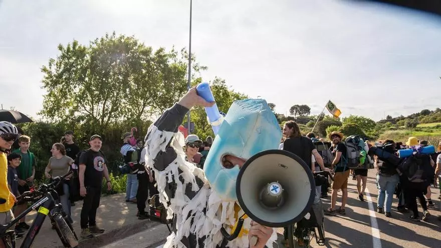 VÍDEO | Arrenquen tres dies de protestes al Bages contra l’activitat d’ICL