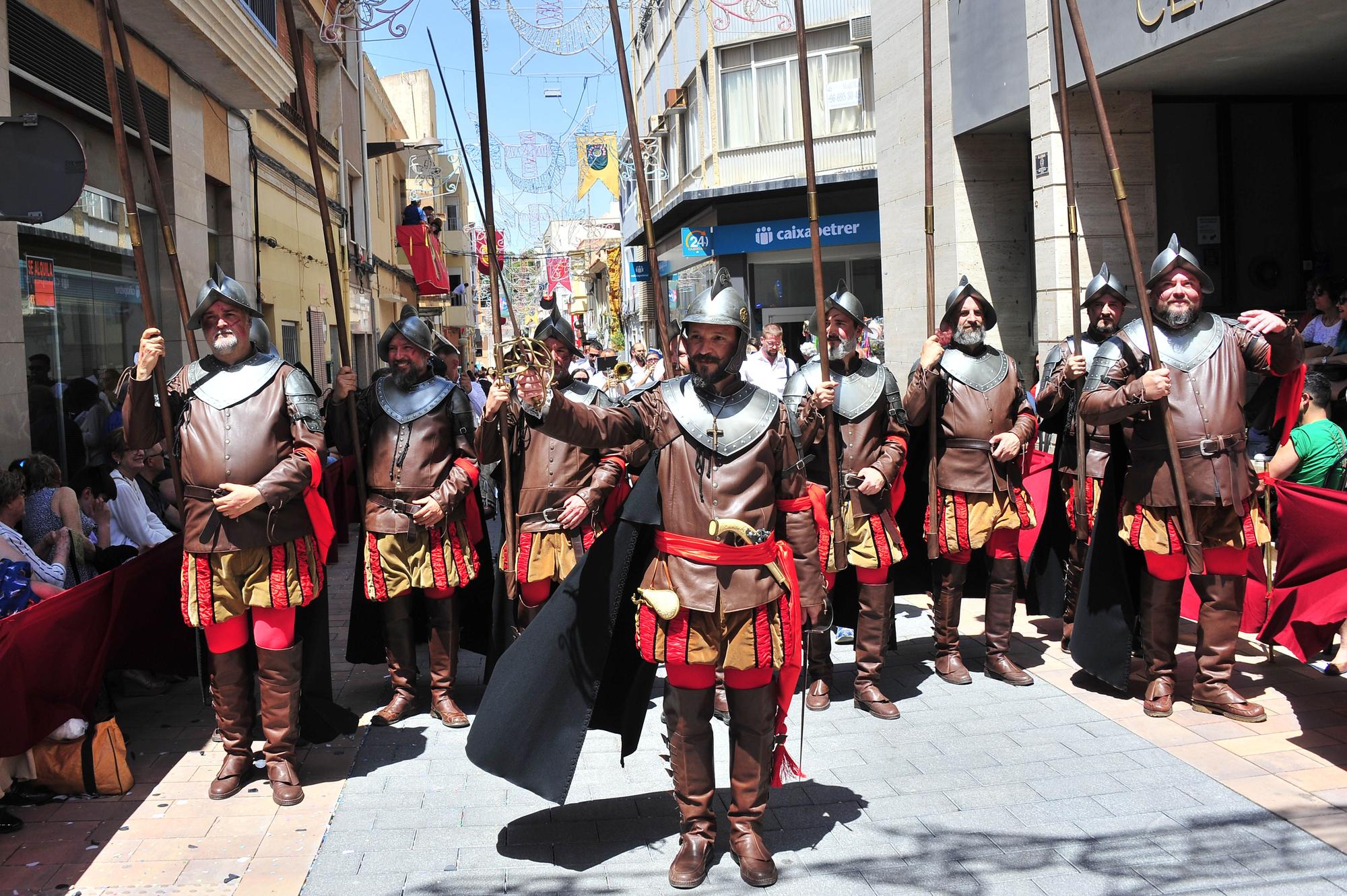 Fiestas de Moros y Cristianos en Petrer , Entrada Cristiana