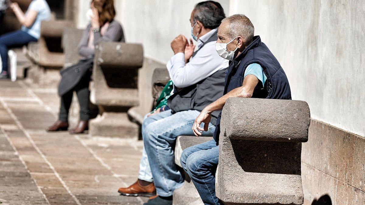 Canarias vacuna a casi el 20% de la población con, al menos, una dosis.