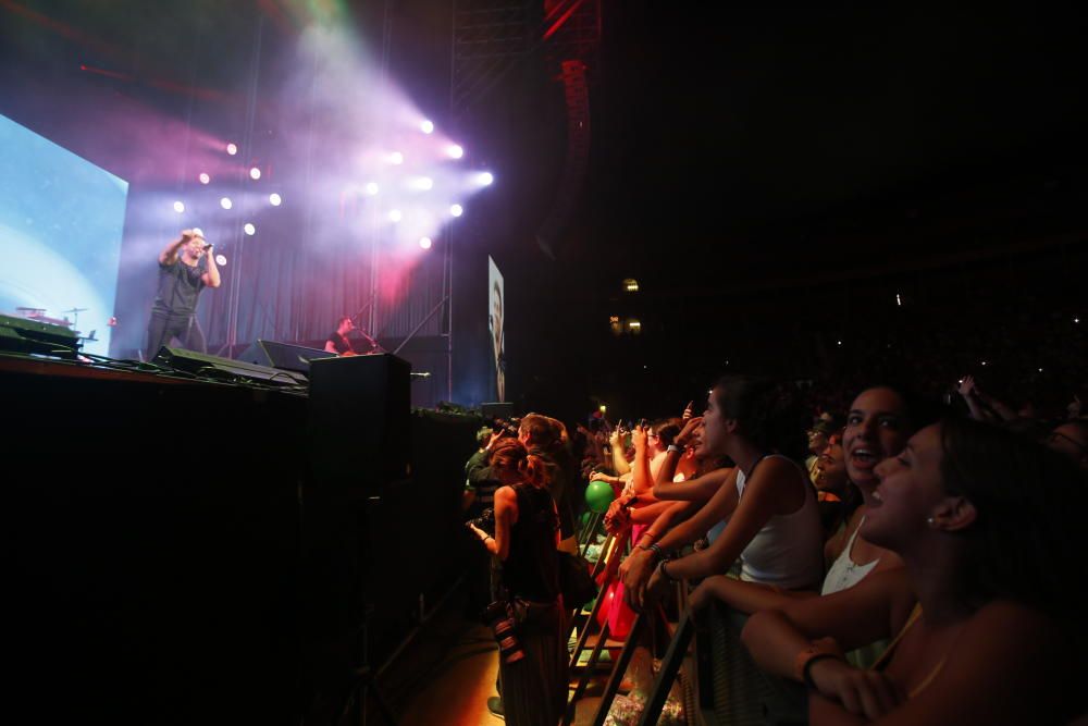 Un momento del concierto  de Alborán en la Plaza de Toros de Alicante.