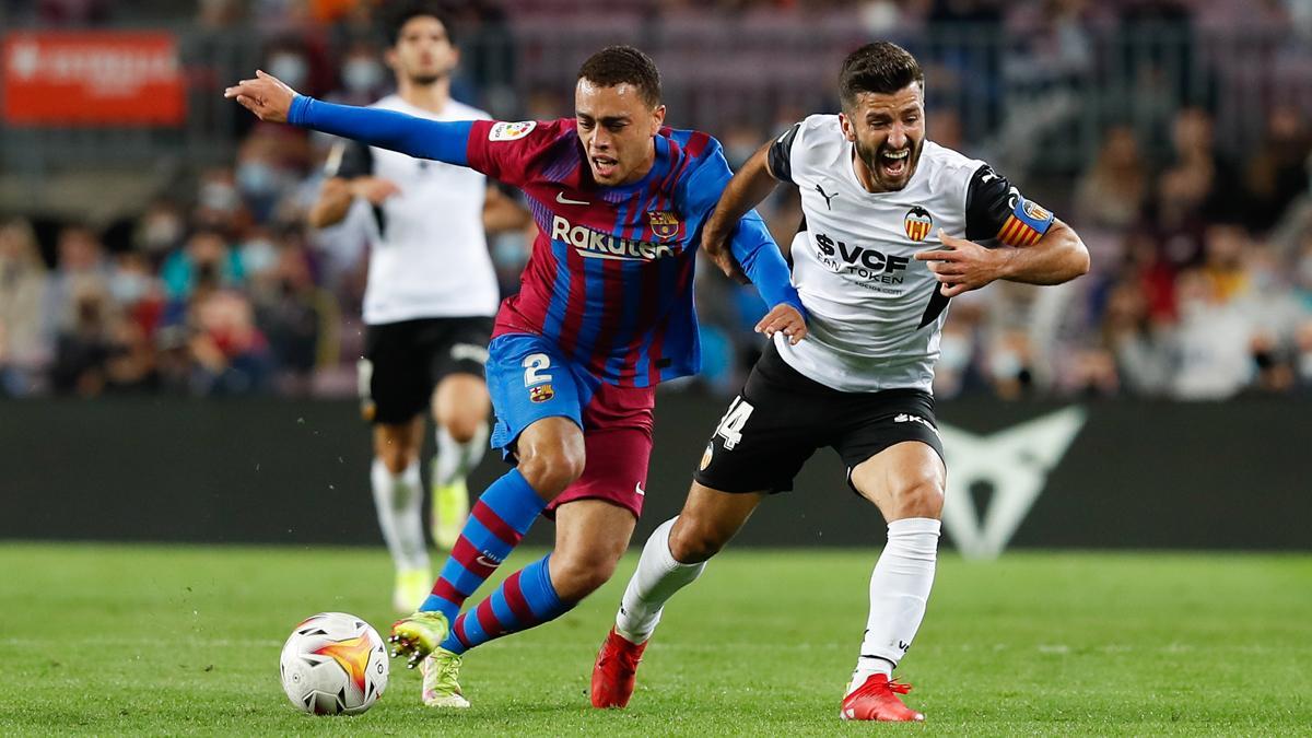 Sergiño Dest realizó contra el Valencia uno de sus mejores partidos con la camiseta del Barça