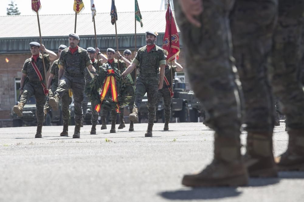 Desfile militar en Cabo Noval