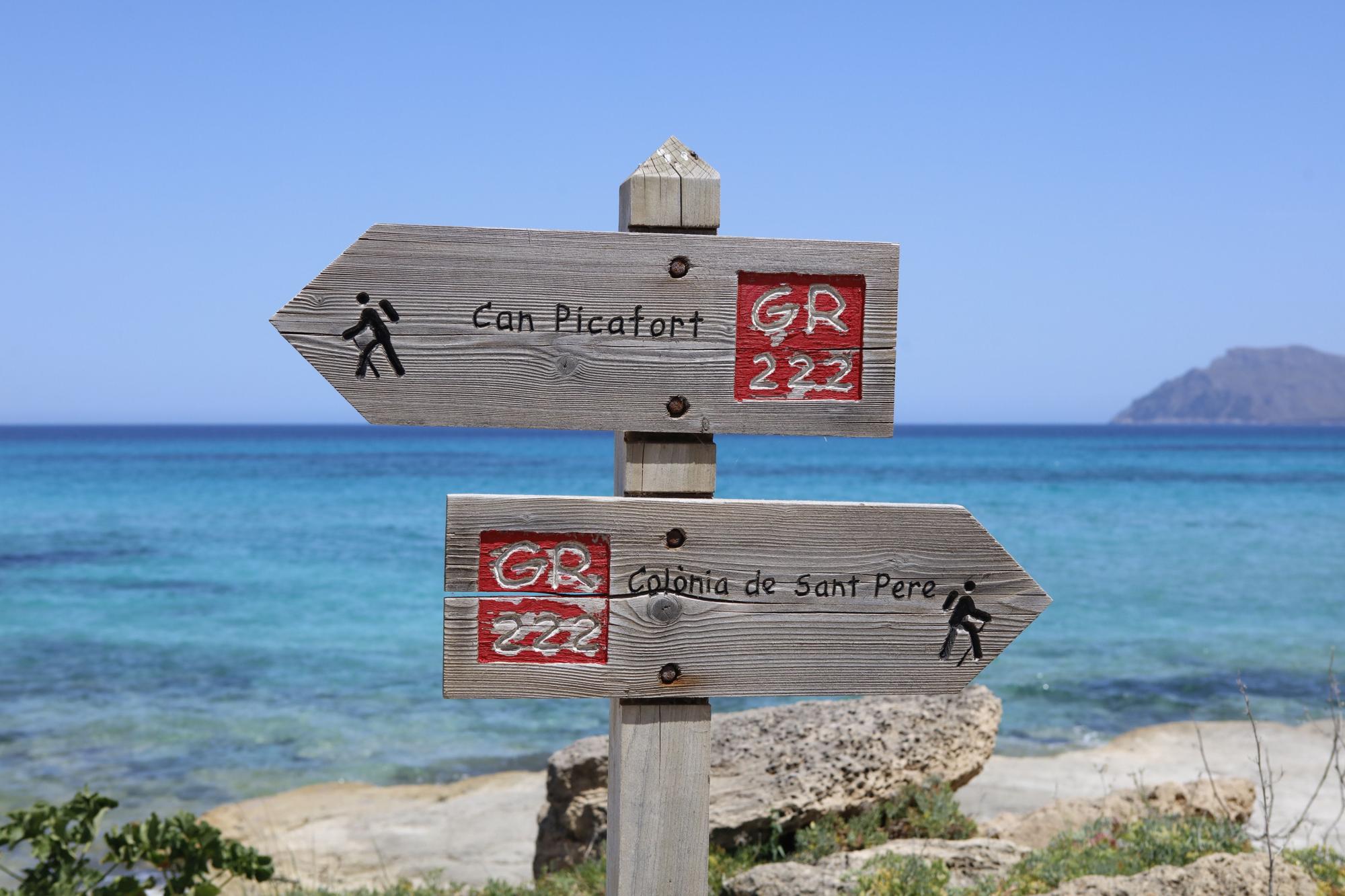 Son Serra de Marina auf Mallorca: Urlaubsfeeling am Naturstrand ohne Massenabfertigung