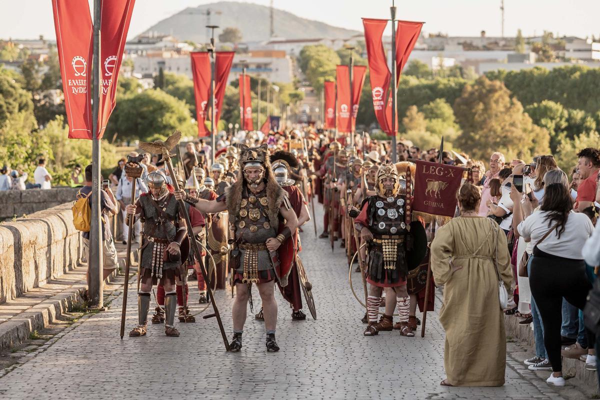 Fotogalería | Las imágenes de cómo tomaron Mérida las legiones romanas