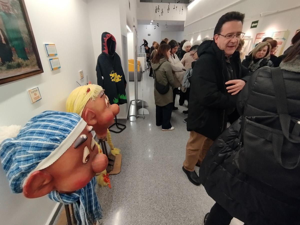 Exposició a Sant Vicenç sobre Jordi Viladoms