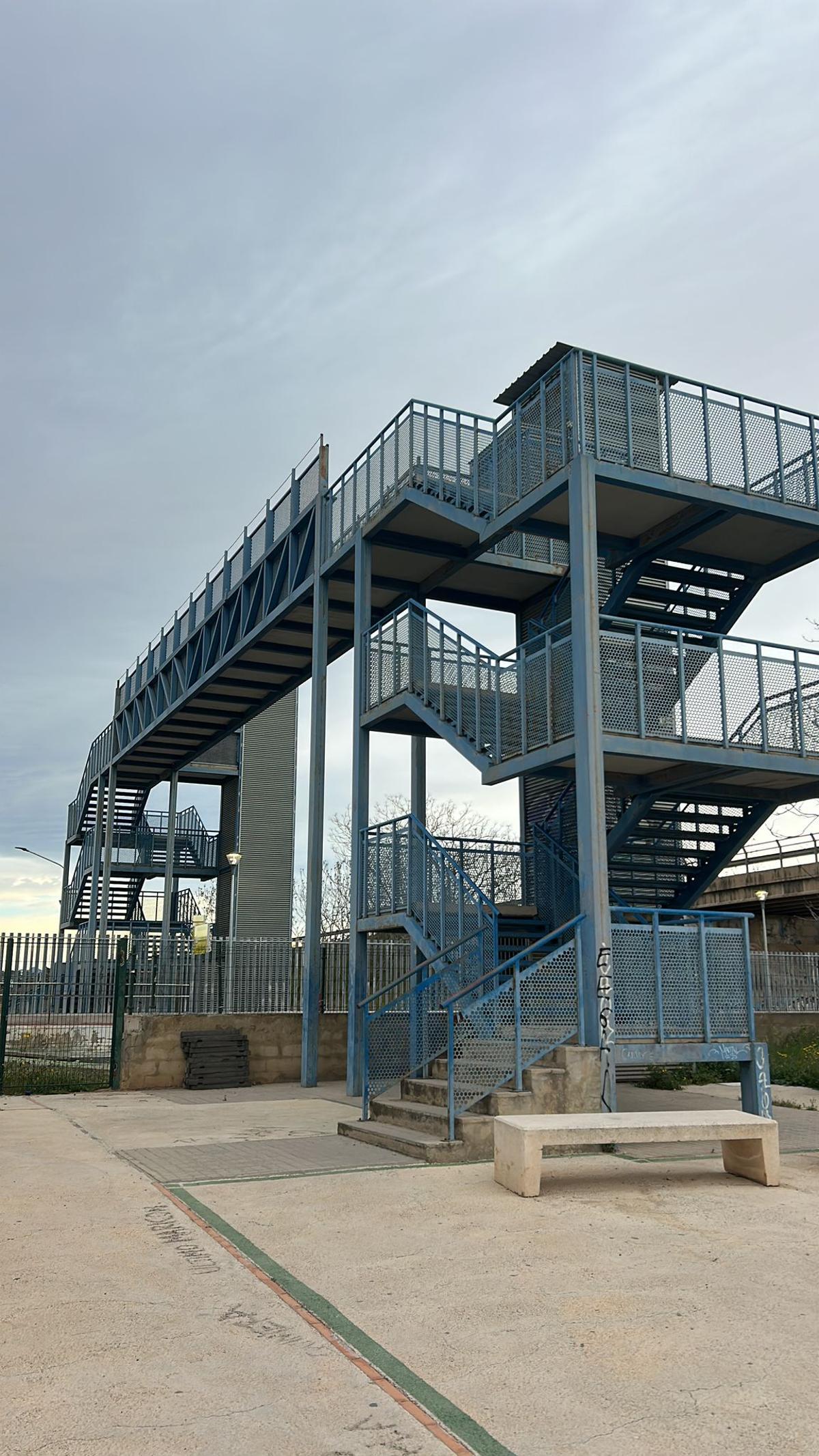 Ascensores en la Reva.