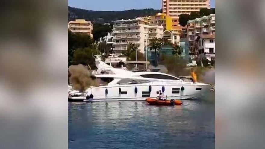 Incendio y explosión en un yate de 24 metros amarrado en el puerto de Calanova de Palma