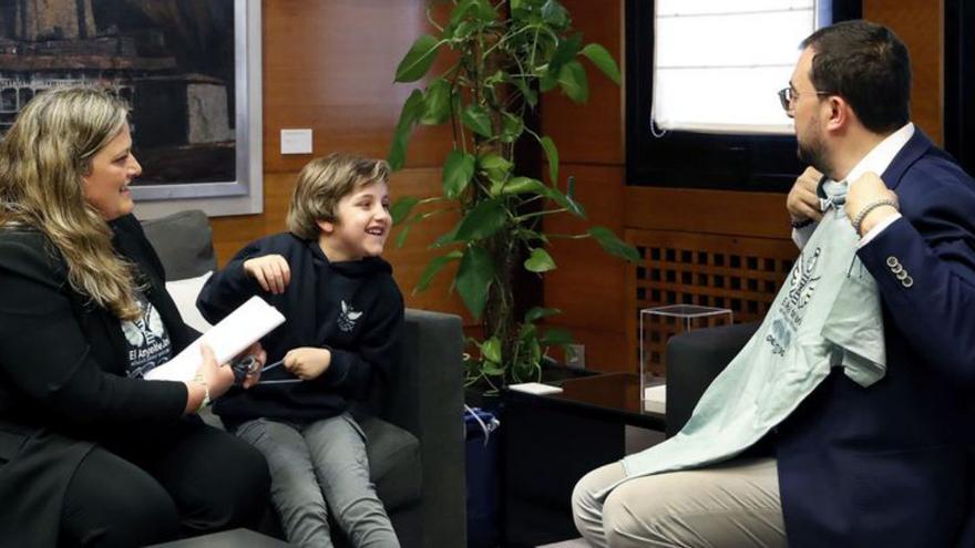 Ana Piera, Javi Gómez y Adrián Barbón. | PDA