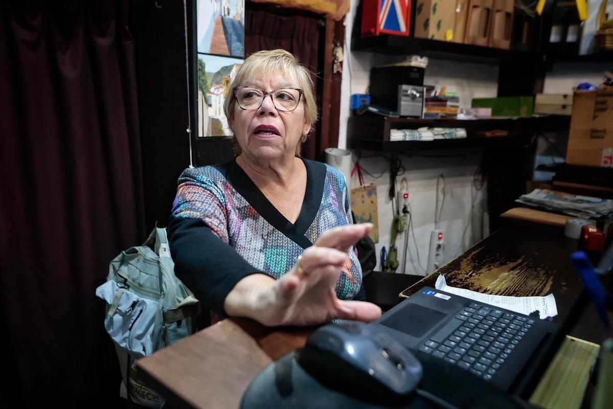 Ana Gonzále Araque está preocupada por el futuro de su país natal