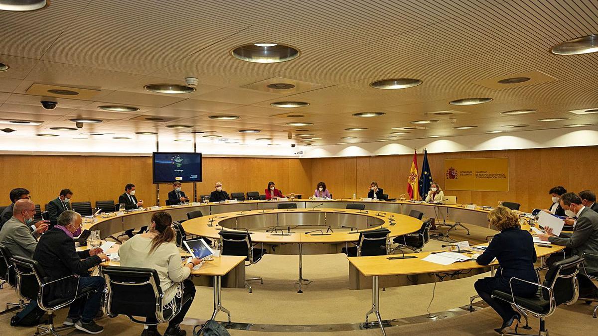 Bruselas pide concreción de fechas  y objetivos en el plan de recuperación | E.D.