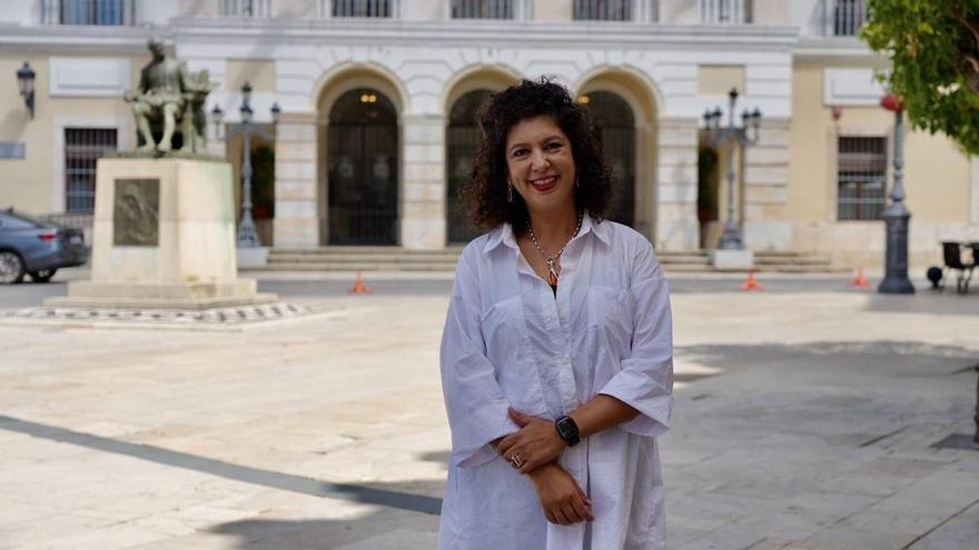 Silvia González quiere encabezar al PSOE de Badajoz y reivindica una forma de gobernar "con los pies en la calle"
