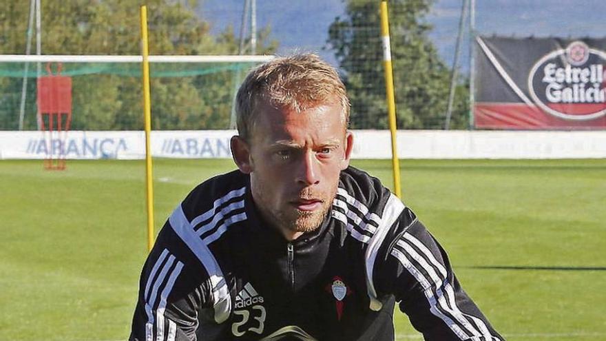 Krohn-Dehli, en un entrenamiento con el Celta.