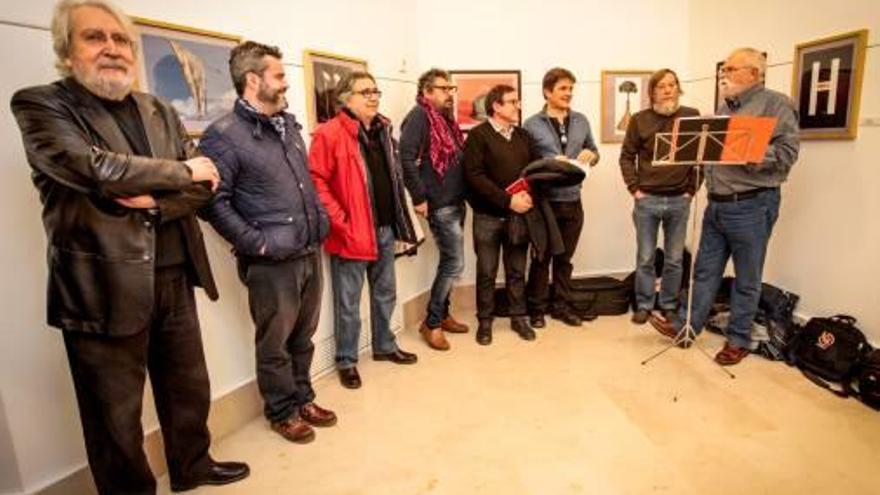 Inauguración de la exposición colectiva en el Ovidi Montllor.