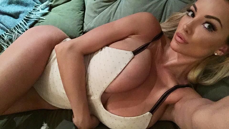 Lindsey Pelas incendia las redes con sus fotos sub