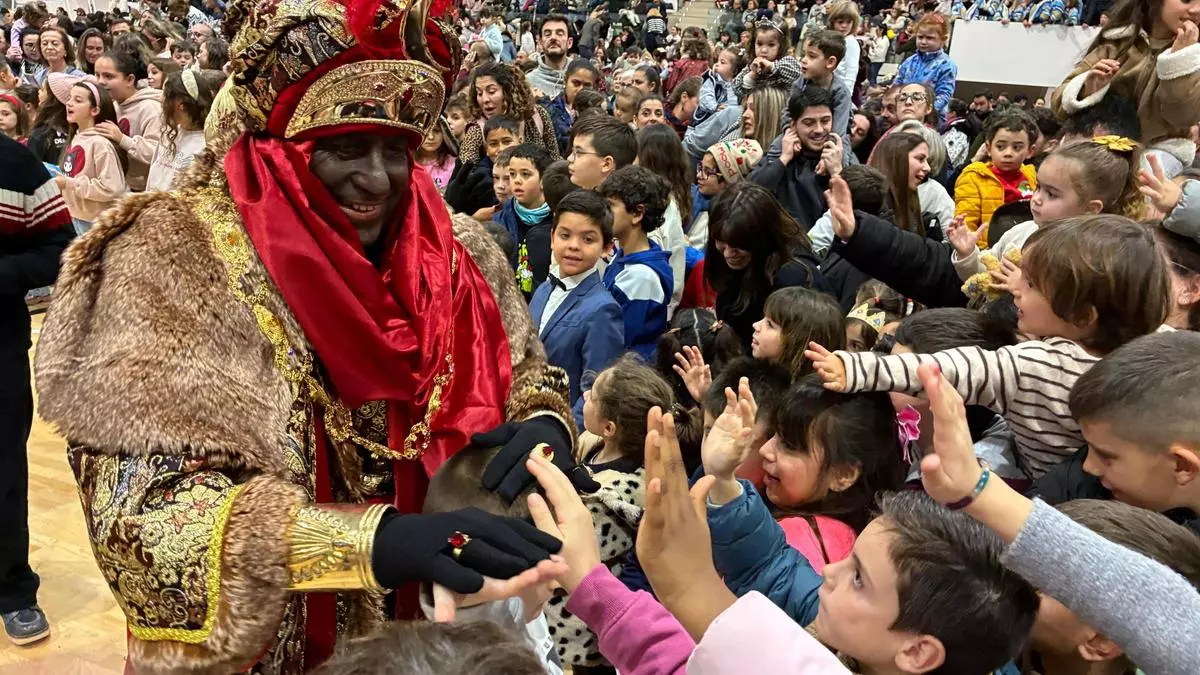 Cabalgata de Reyes: a cubierto en San Vicente y El Campello y en las calles en Sant Joan y Mutxamel