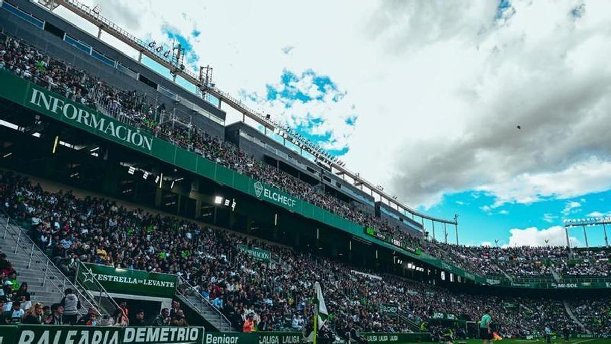 El estadio del Elche está presentando una magnífica imagen de afluencia en la presente campaña