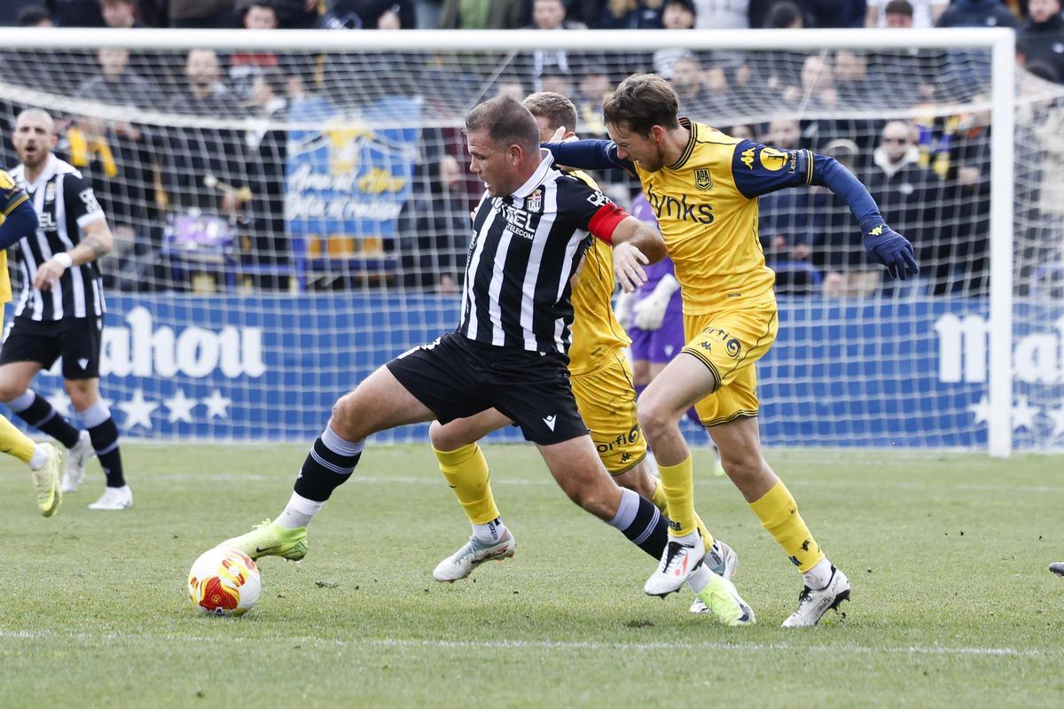 Ortuño en el partido de la primera vuelta ante el Alcorcón