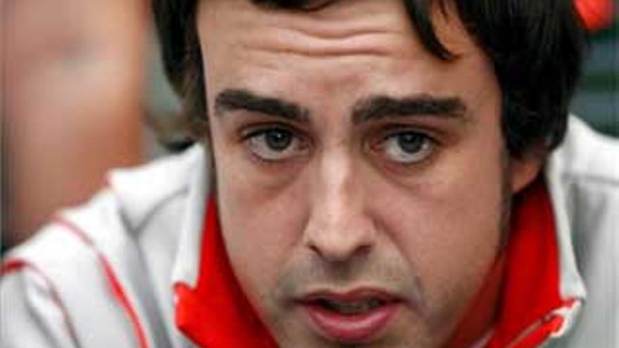 Fernando Alonso no tiene &quot;ningún problema&quot; en continuar con McLaren